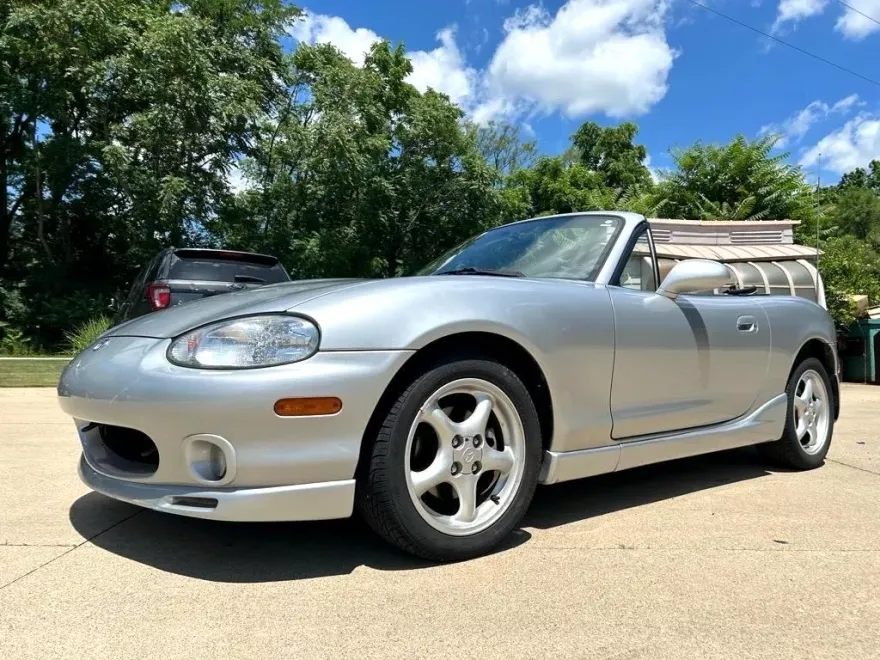 2000 Mazda MX-5 Miata Miata Special Edition photo 1