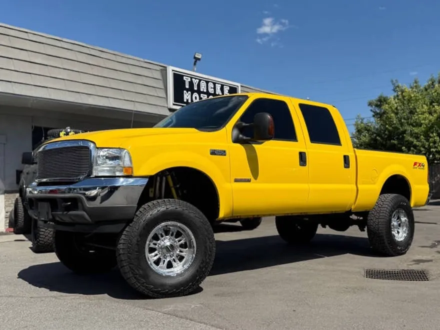 2004 Ford F-250 XLT photo 1