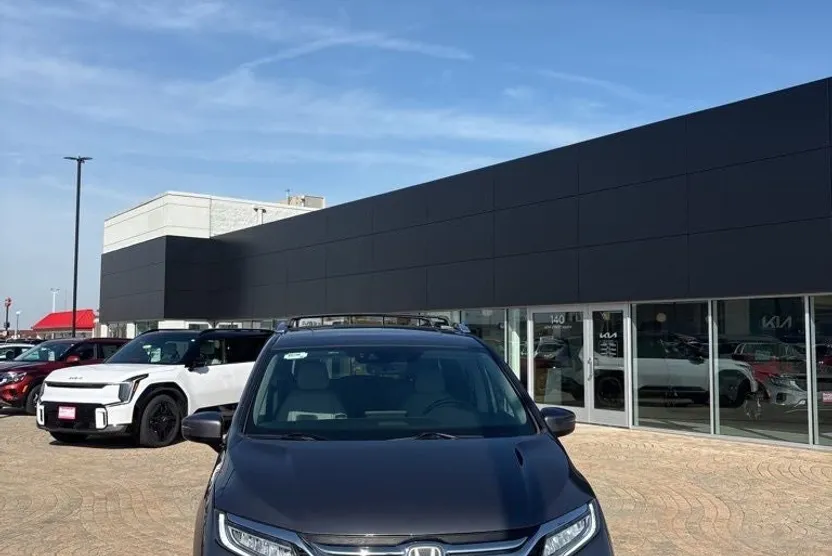 2019 Honda Odyssey Elite photo 1