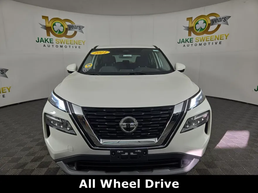 2021 Nissan Rogue SV photo 1