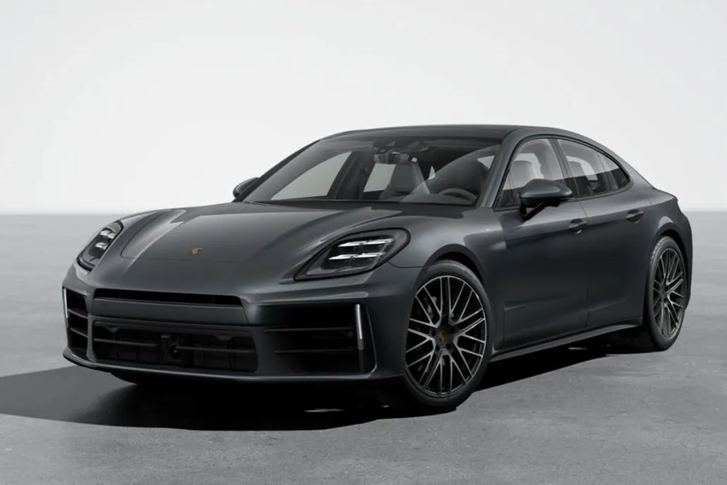 2025 Porsche Panamera 4 photo 1
