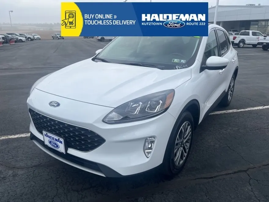 2022 Ford Escape SEL photo 1