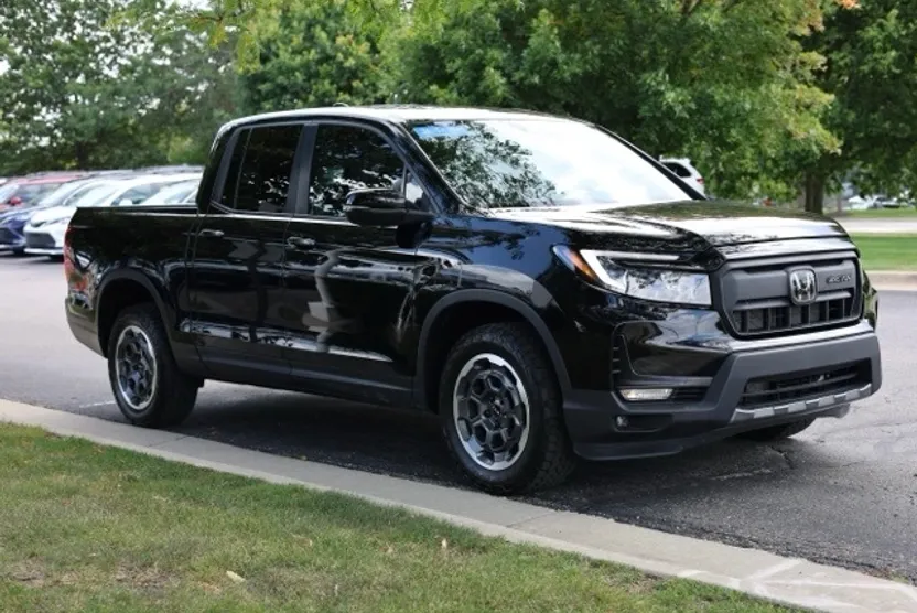 2024 Honda Ridgeline TrailSport photo 1
