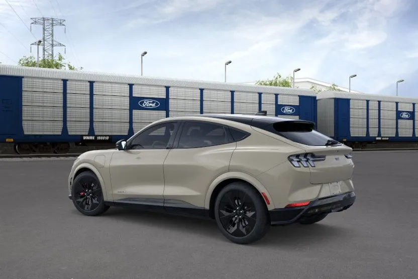 2025 Ford Mustang Mach-E GT photo 1