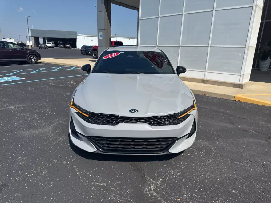 2021 Kia K5 GT-Line photo 1