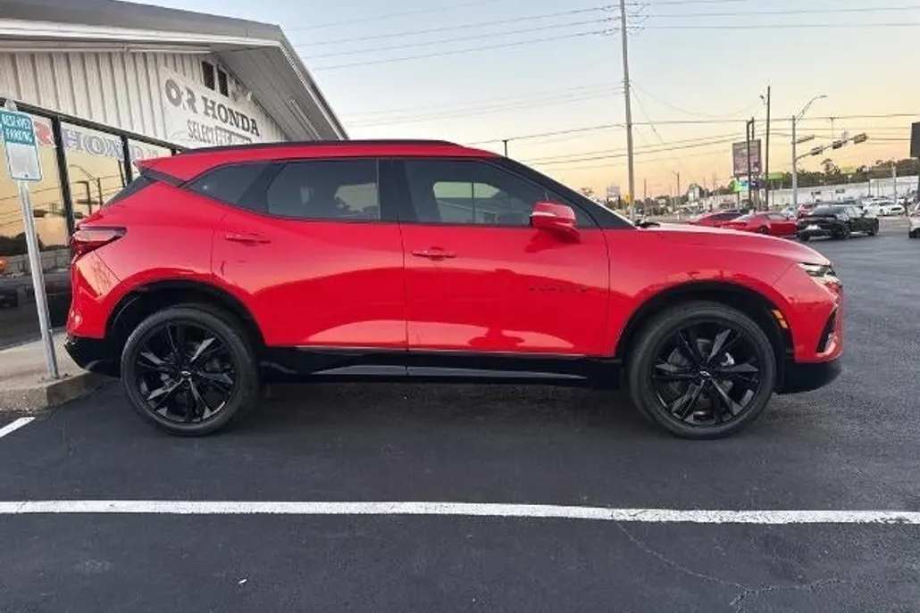 2022 Chevrolet Blazer RS photo 1