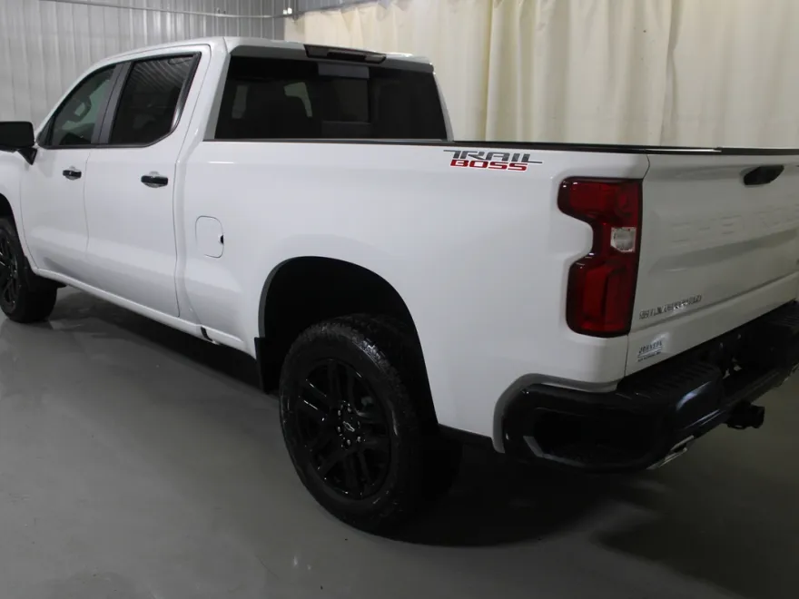 2026 Chevrolet Silverado 1500 LT Trail Boss photo 1