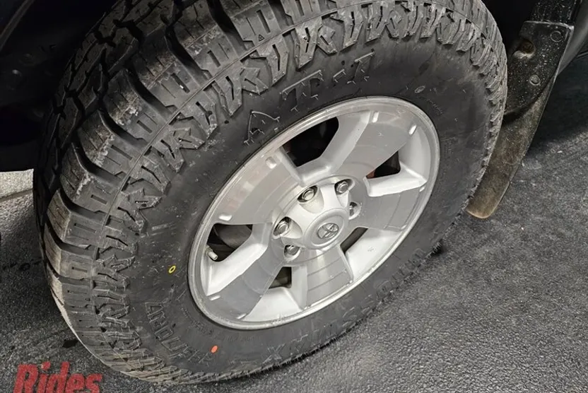 2015 Toyota Tacoma V6 photo 1