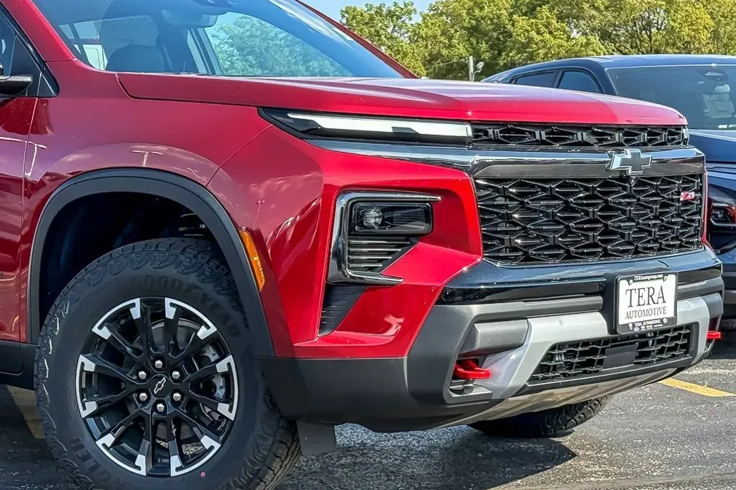2026 Chevrolet Traverse Z71 photo 1