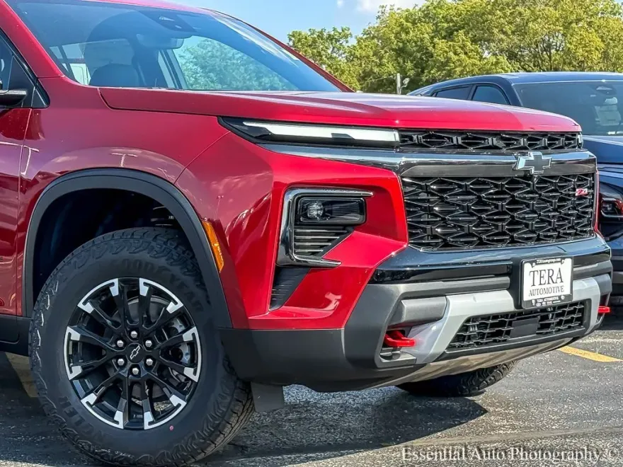 2026 Chevrolet Traverse Z71 photo 1