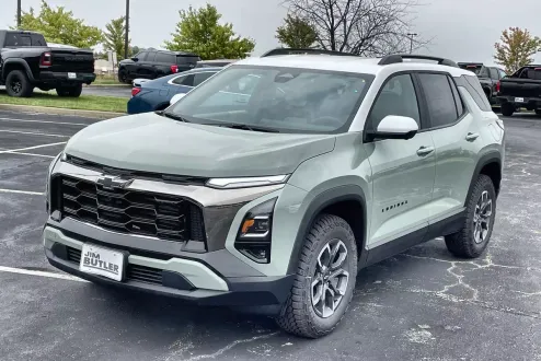 2026 Chevrolet Equinox ACTIV photo 1