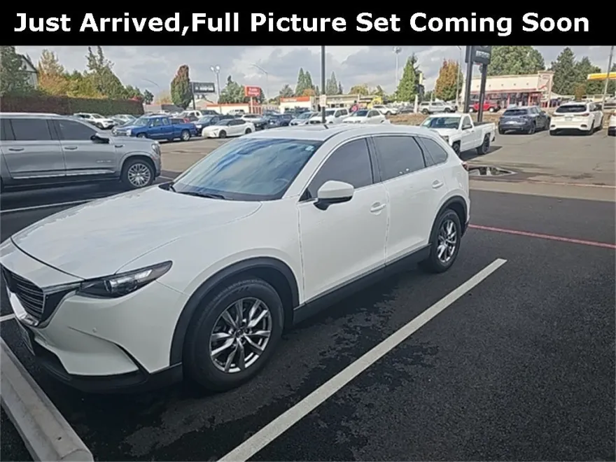 2018 Mazda CX-9 Touring photo 1