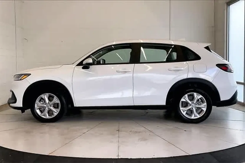 2023 Honda HR-V LX photo 1