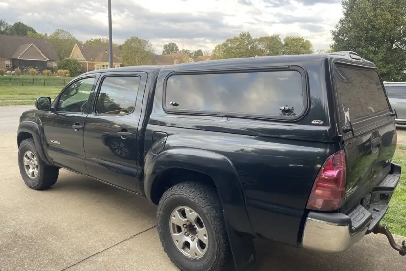2008 Toyota Tacoma V6 4x4 photo 1