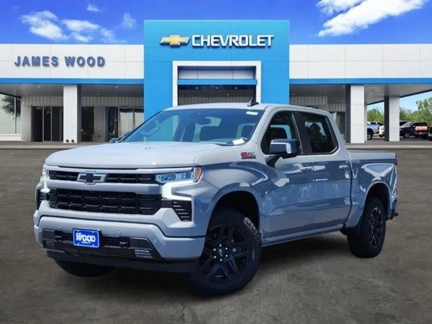 2025 Chevrolet Silverado RST photo 1