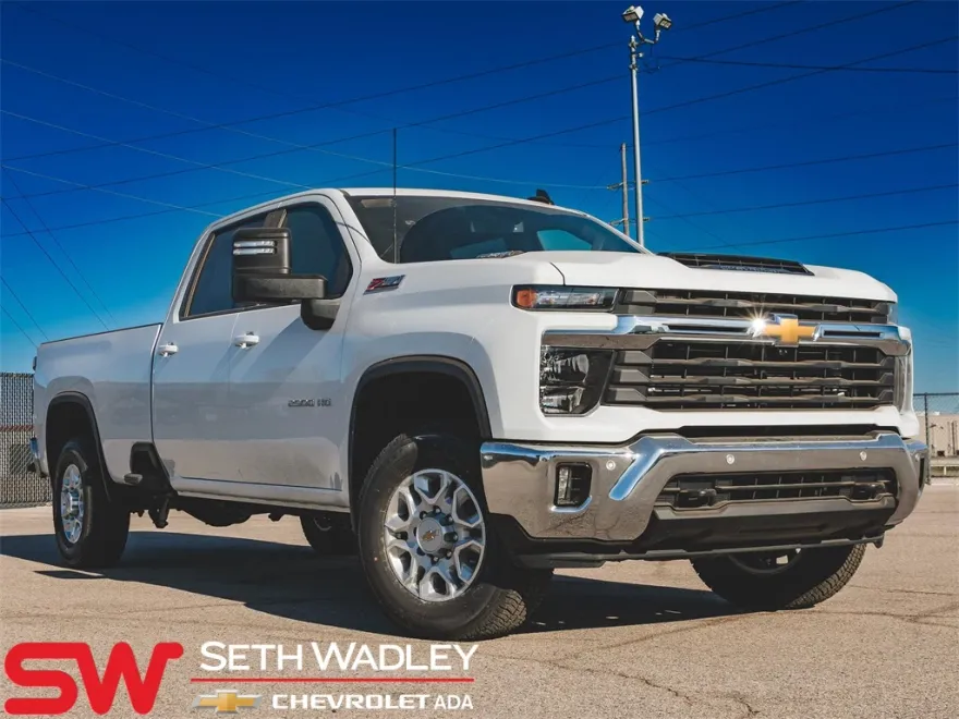 2025 Chevrolet Silverado 2500HD LT photo 1