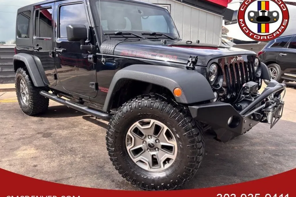 2014 Jeep Wrangler Unlimited Rubicon photo 1