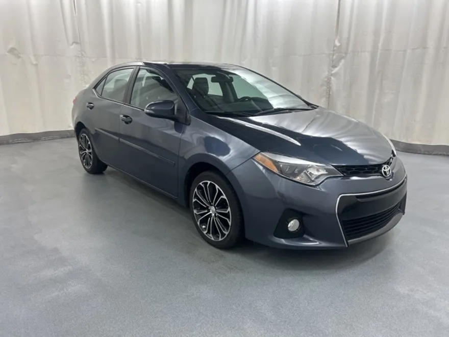 2014 Toyota Corolla L photo 1