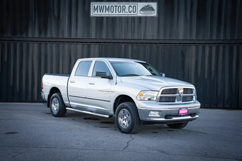 2011 Ram 1500 SLT photo 1
