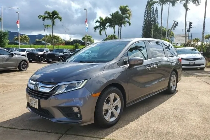 2019 Honda Odyssey EX photo 1