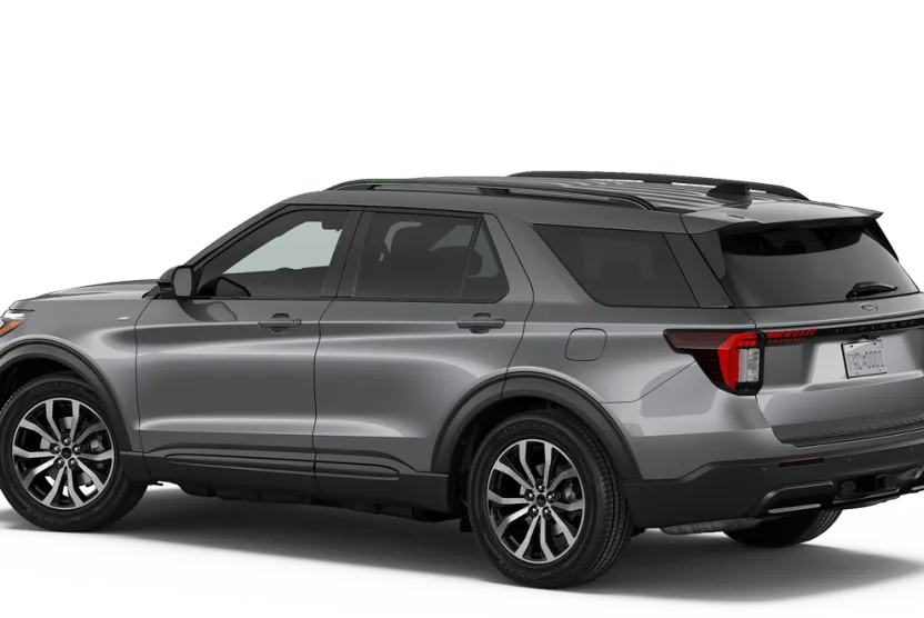 2026 Ford Explorer ST-Line photo 1