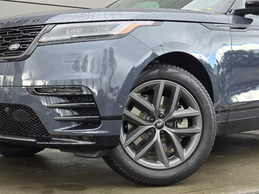2026 Land Rover Range Rover Velar SE photo 1