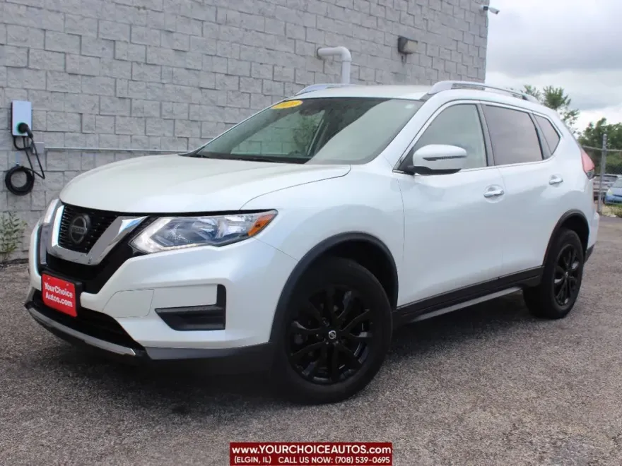 2020 Nissan Rogue SV photo 1