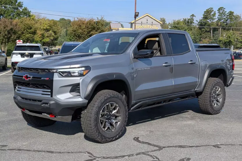 2026 Chevrolet Colorado ZR2 photo 1