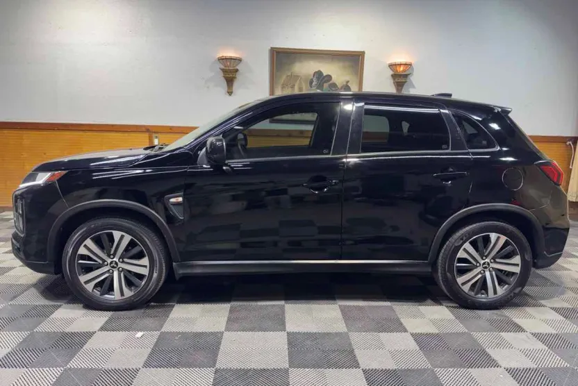 2022 Mitsubishi Outlander Sport ES photo 1