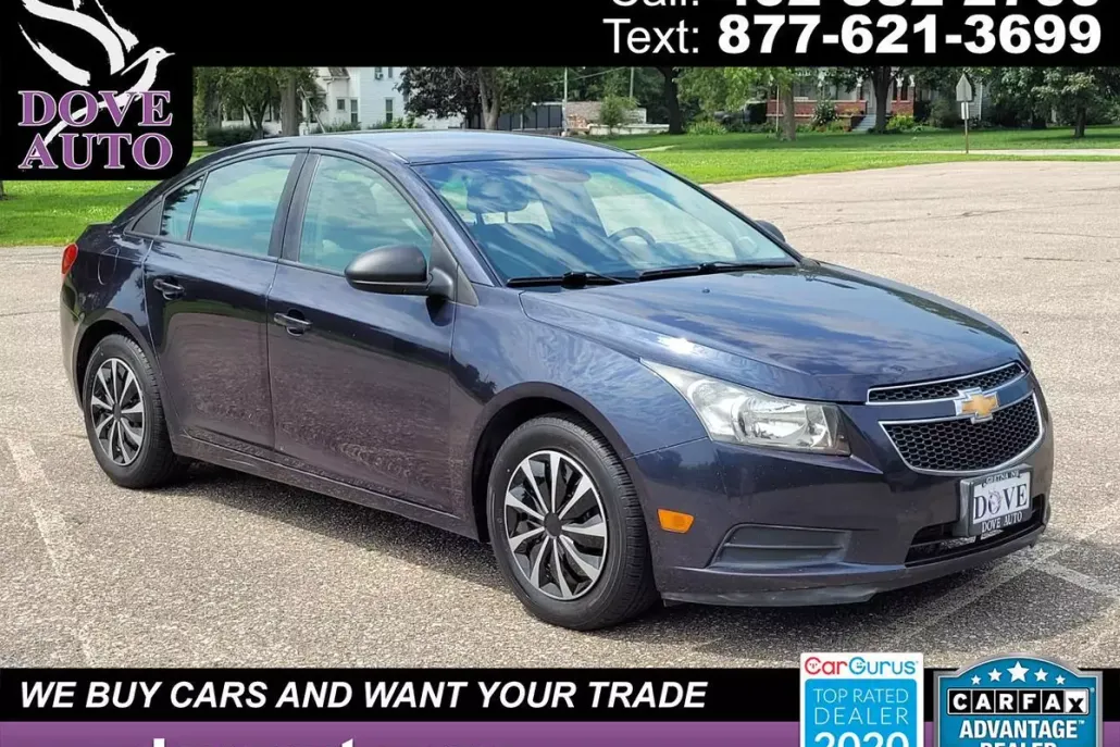 2014 Chevrolet Cruze LS photo 1