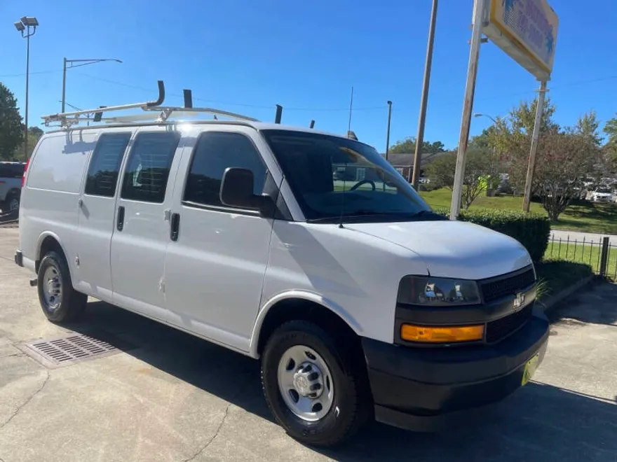 2020 Chevrolet Express 2500 Cargo Van photo 1
