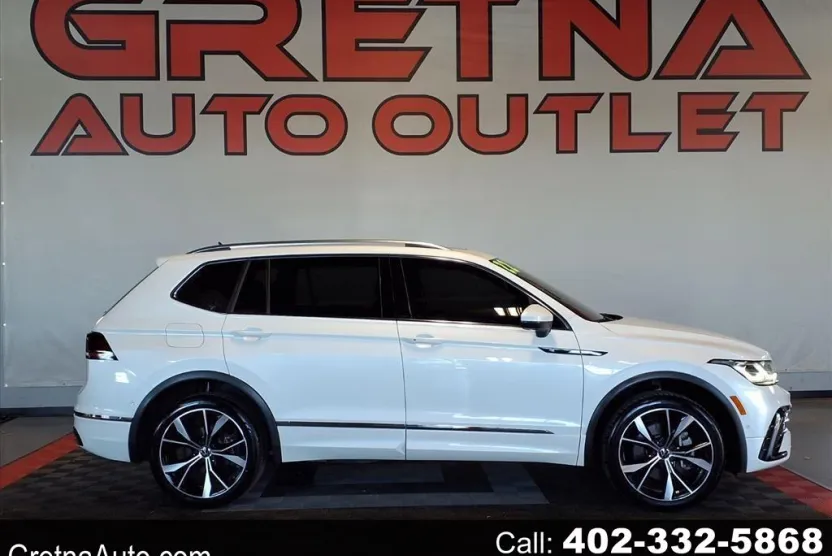 2022 Volkswagen Tiguan SEL Premium R-Line photo 1