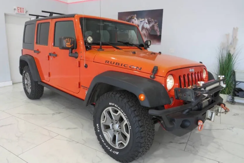 2015 Jeep Wrangler Unlimited Rubicon photo 1