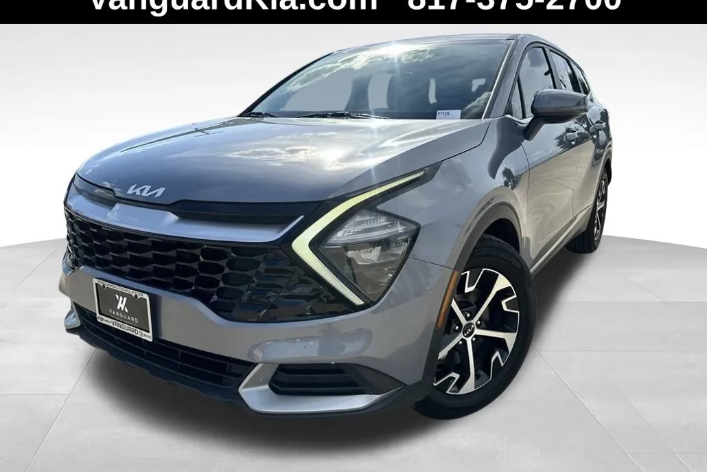 2023 Kia Sportage EX photo 1
