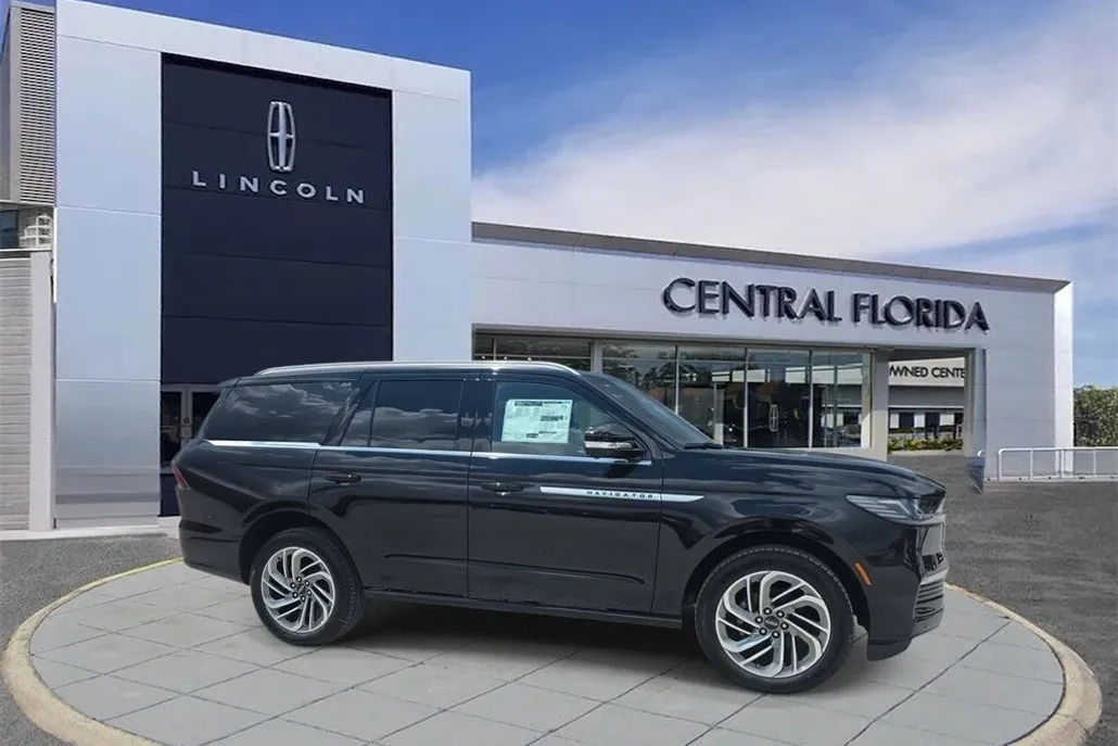 2025 Lincoln Navigator Reserve photo 1