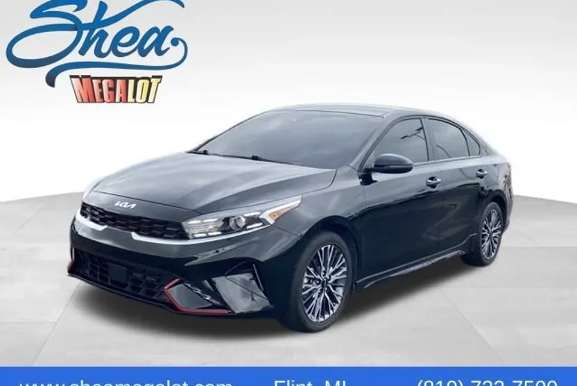 2023 Kia Forte GT-Line photo 1