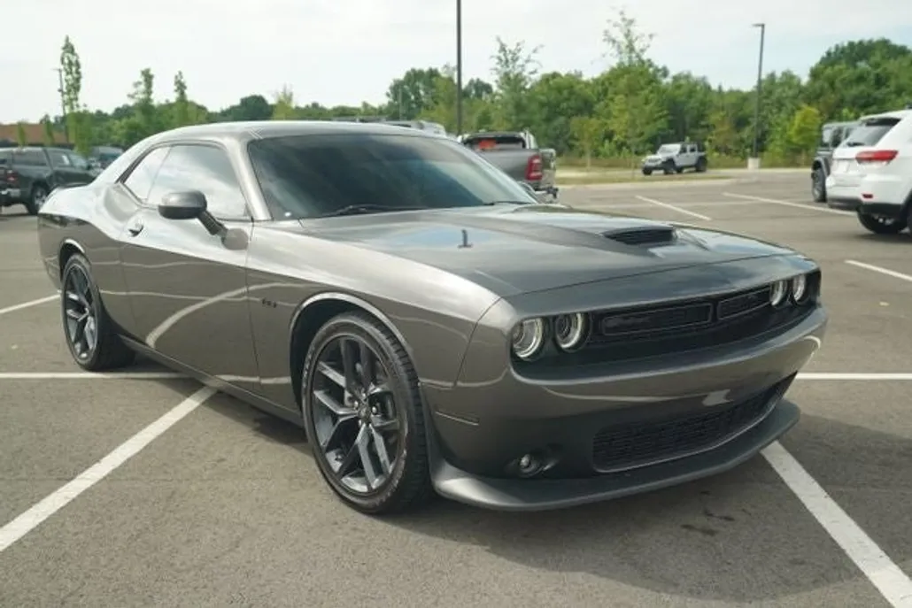 2023 Dodge Challenger R/T photo 1