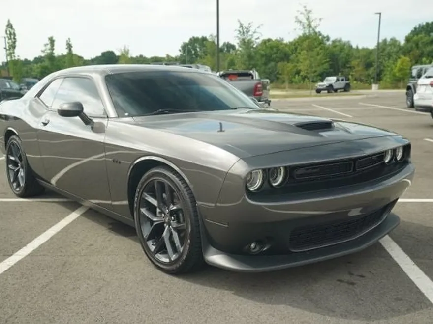 2023 Dodge Challenger R/T photo 1