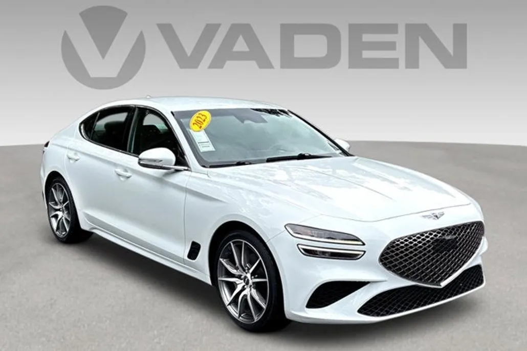 2023 Genesis G70 2.0T photo 1
