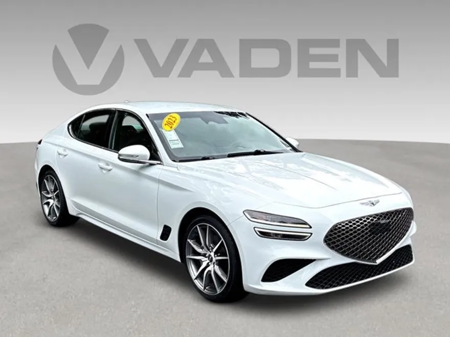 2023 Genesis G70 2.0T photo 1