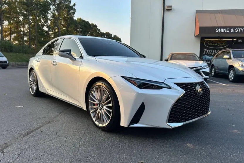 2023 Lexus IS 300 photo 1
