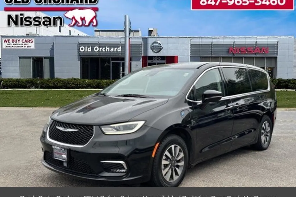 2022 Chrysler Pacifica Hybrid Touring L photo 1