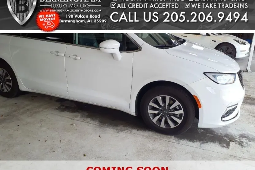 2022 Chrysler Pacifica Hybrid Touring L photo 1