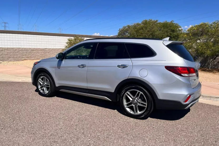 2019 Hyundai Santa Fe XL Limited Ultimate Sport photo 1