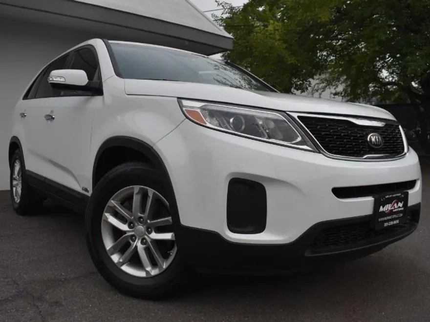 2015 Kia Sorento LX photo 1