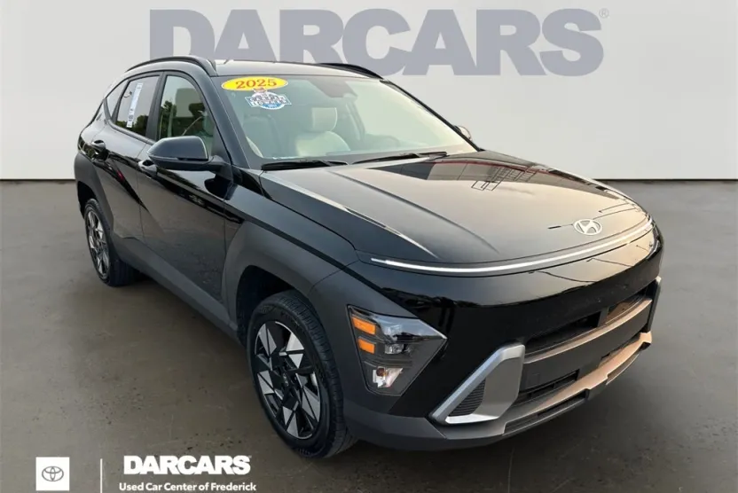 2025 Hyundai Kona SEL photo 1