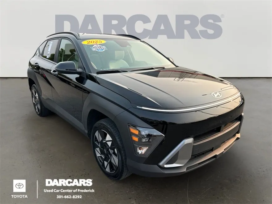2025 Hyundai Kona SEL photo 1