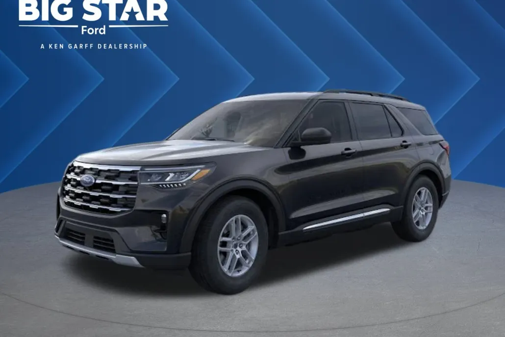 2025 Ford Explorer photo 1