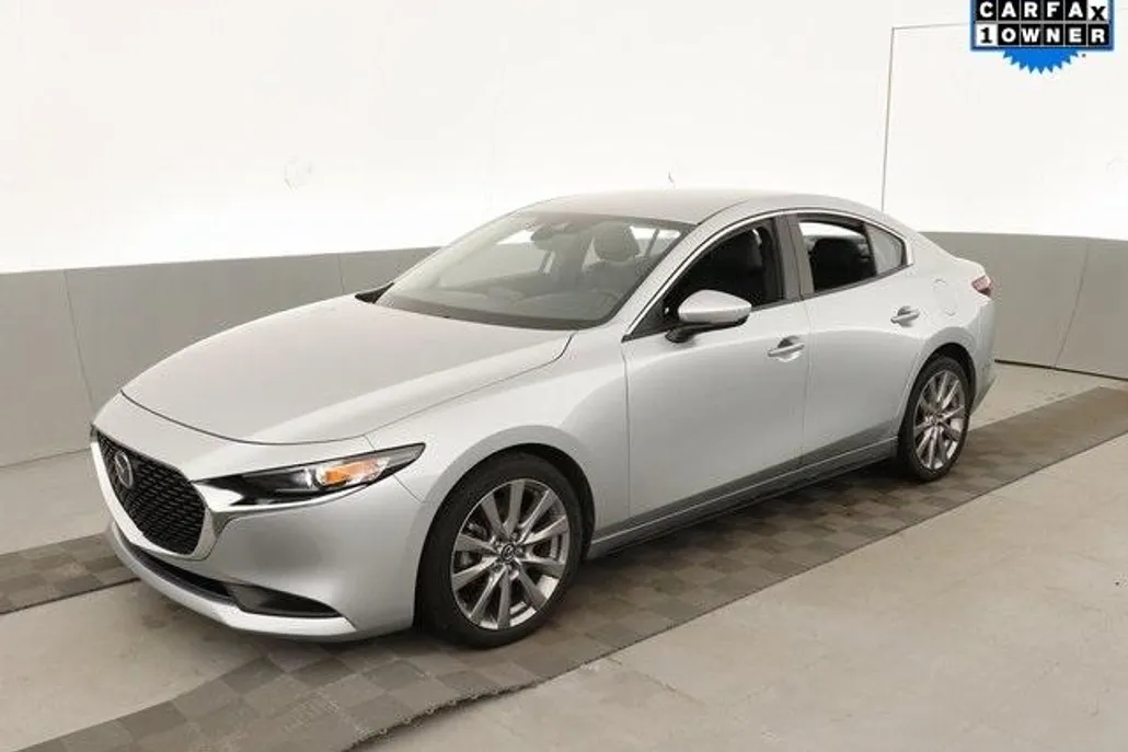 2020 Mazda Mazda3 Select photo 1