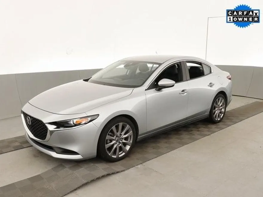 2020 Mazda Mazda3 Select photo 1